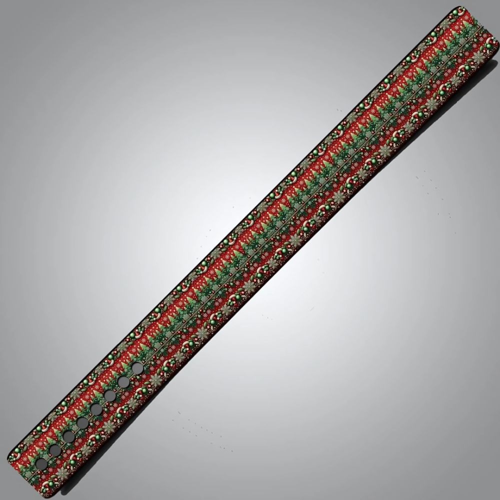 Festive lifting belt with Christmas tree and ornament design

